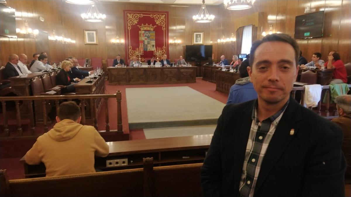 Pleno de la Diputación, con el alcalde de Benavente, Luciano Huerga, presente.