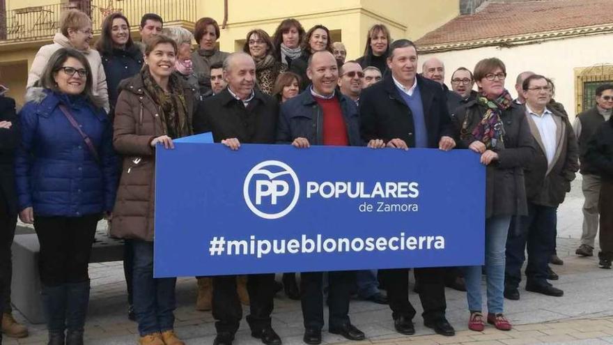 El PP defiende los pequeños pueblos en Morales del Vino