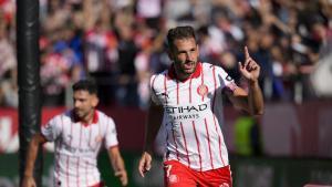 Cristhian Stuani celebra su segundo gol contra el Real Oviedo
