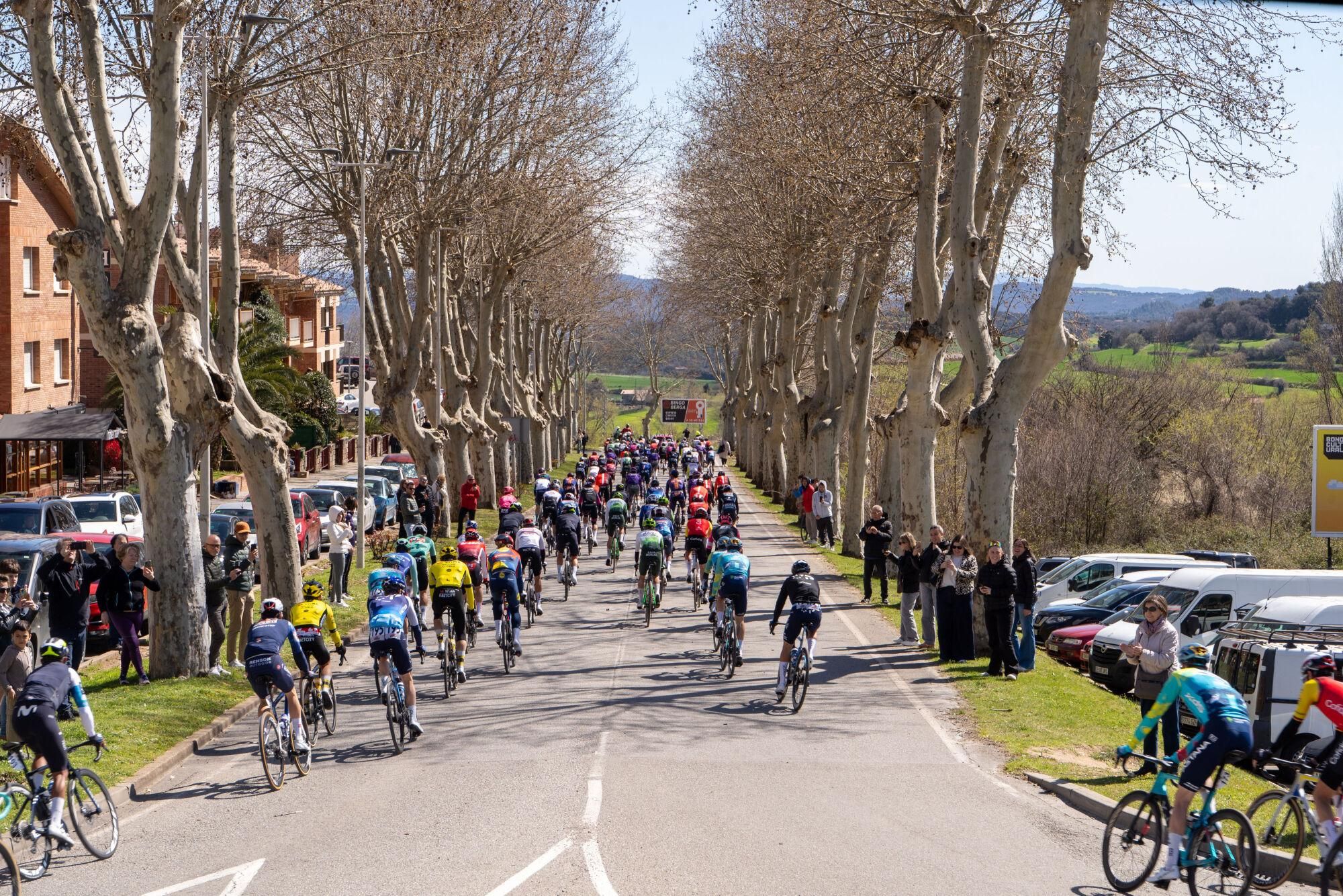 Les millors imatges de la sortida de la Volta a Berga