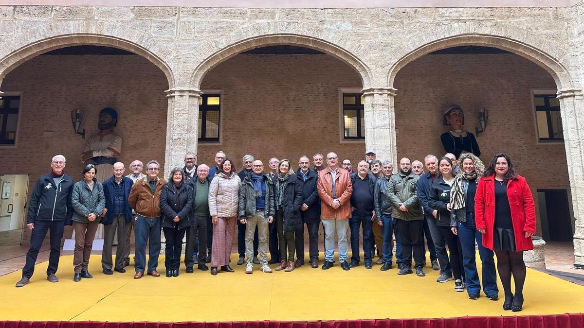 Los municipios con tradición en el Cant de la Carxofa, en el Castell d'Alaquàs.