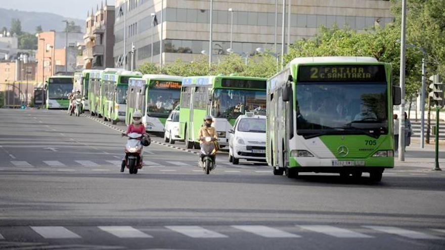 El distrito Centro exige los microbuses prometidos