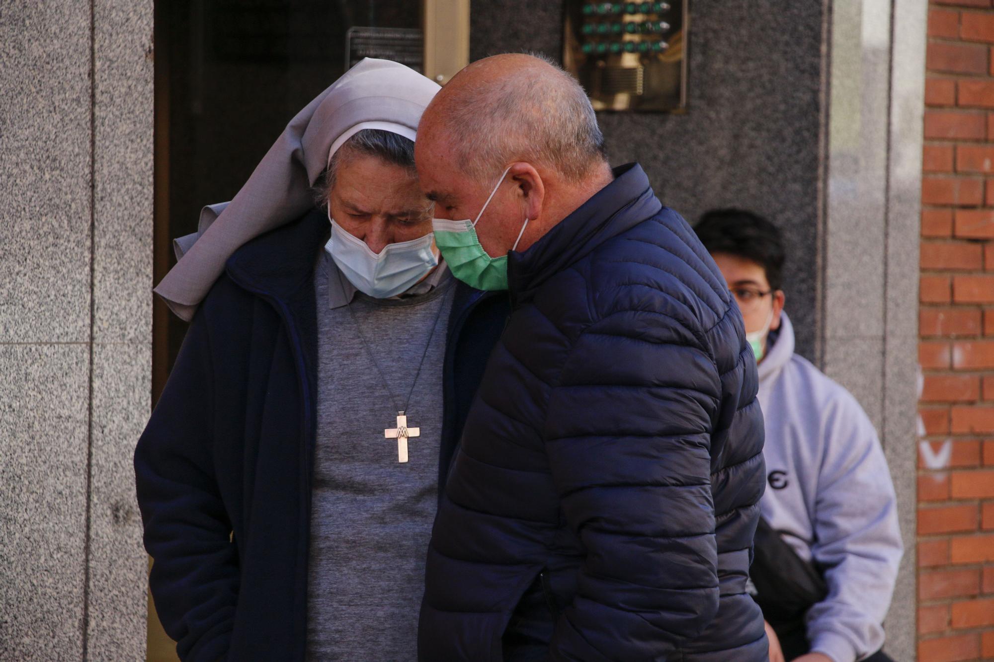 En imágenes: Conmoción en Oviedo por el asesinato de una niña de 14 años en Vallobín