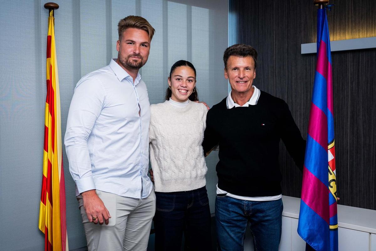 El FC Barcelona ficha a la canaria Carolina Ferrera por tres temporadas, una de las mayores promesas del fútbol español