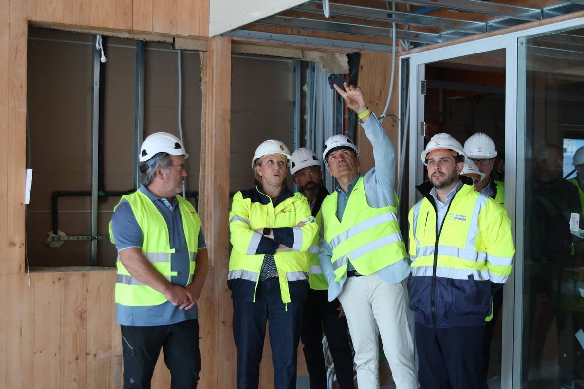 La vicepresidenta segunda, Isabel Blanco, visita las obras del Centro Cívico de Zamora