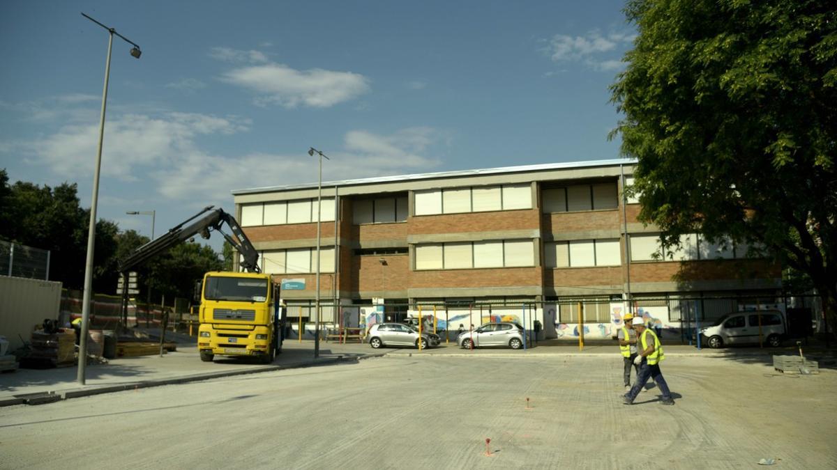 L'Hospitalet realizará obras de mejora en 17 centros educativos este verano