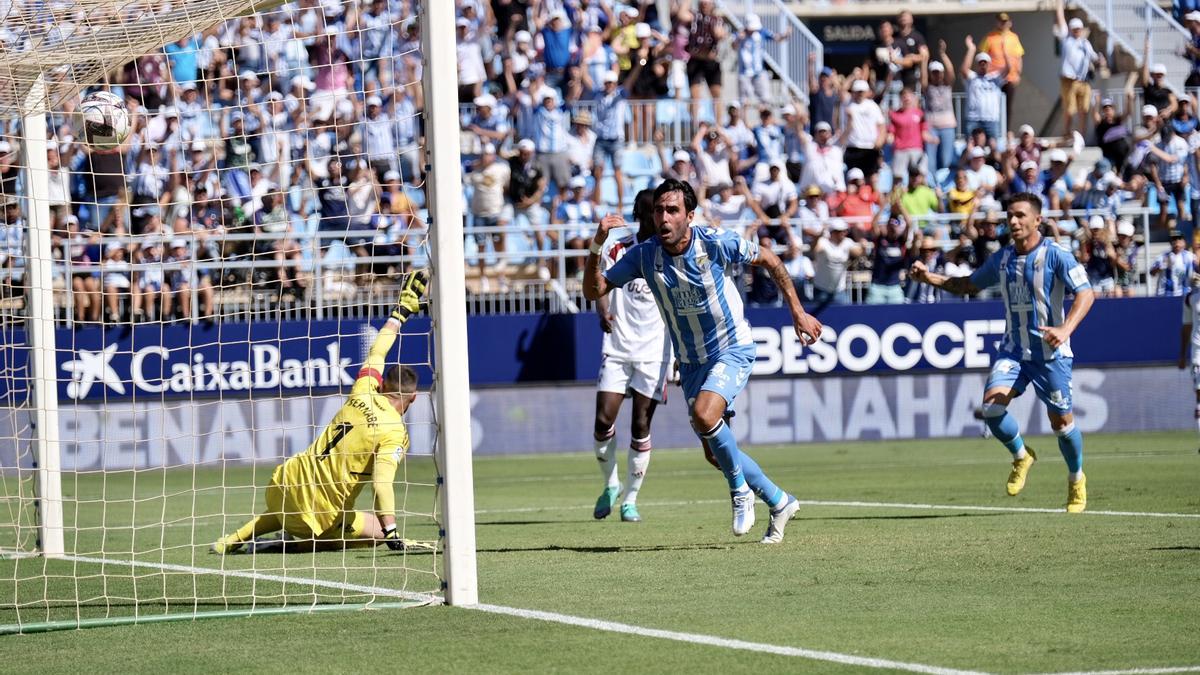 Escassi celebra su gol frente al Albacete.