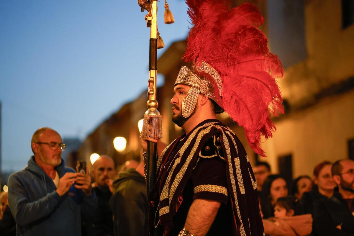 El Cabanyal vive con solemnidad el Miércoles Santo del Prendimiento y la Lanzada