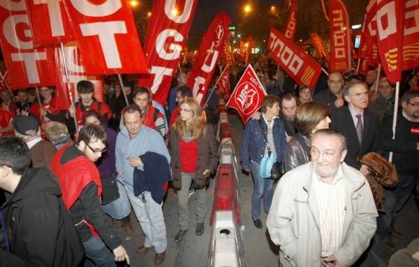 Nueva marcha contra los recortes del Gobierno en Zaragoza