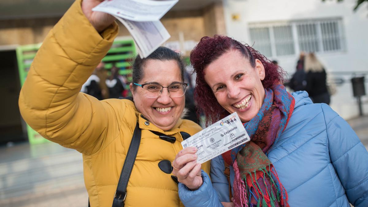 Fotografía de la venta de entradas para recibir a los Reyes Magos en enero de 2020.