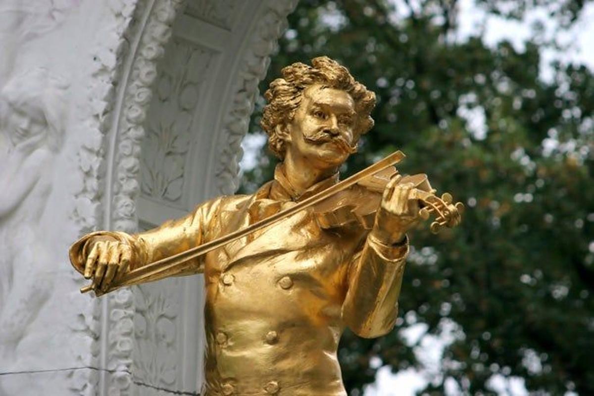 Estatua Johann Strauss