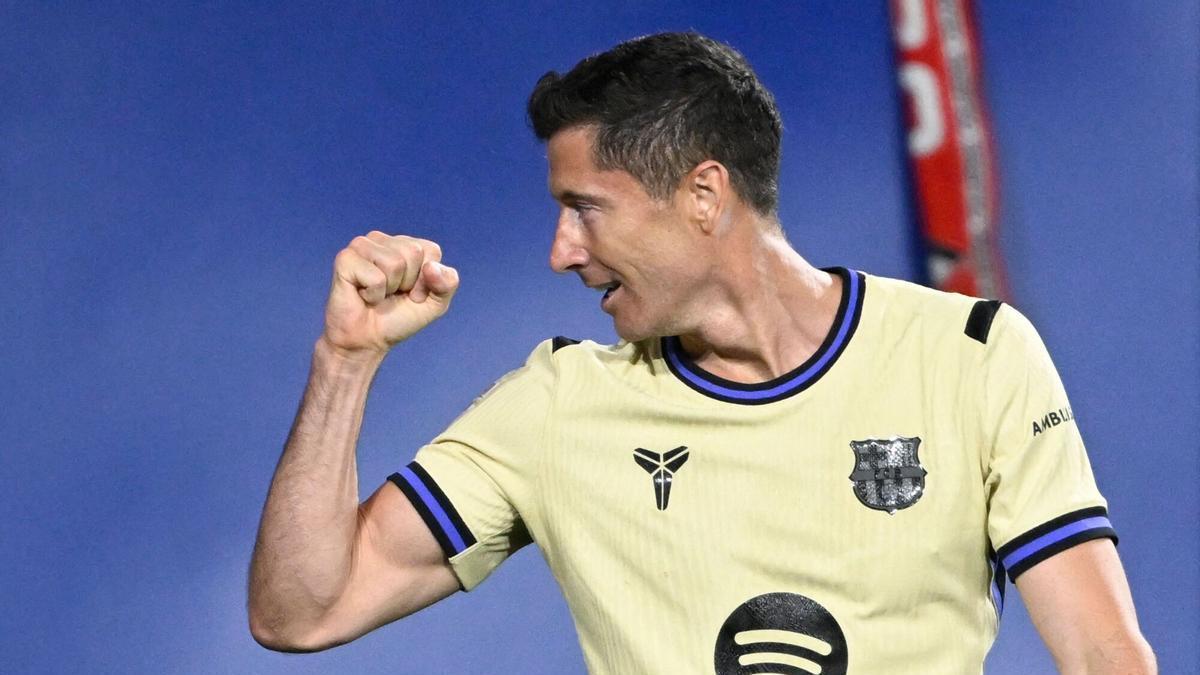 Lewandowski y Ferran Torres dan al Barça una victoria sufrida que deja la Liga al borde del alirón — image 2