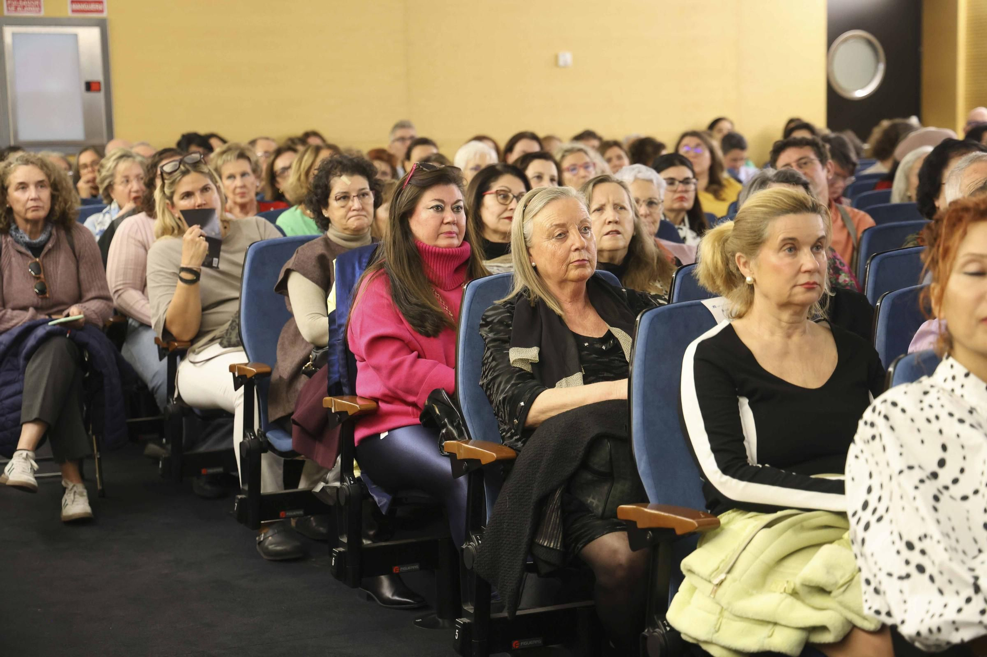 "Mujeres que abren caminos"