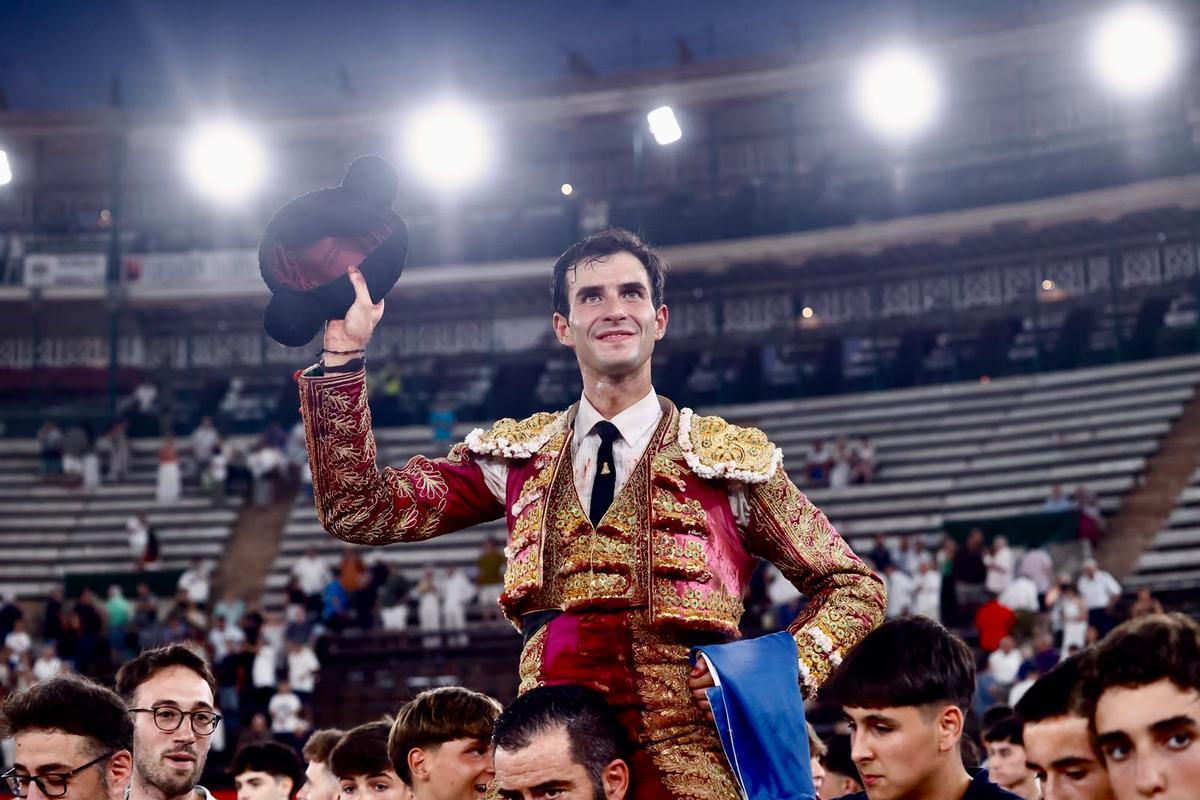 Samuel Navalón conquista su segunda puerta grande consecutiva en Valencia durante la Feria de Julio