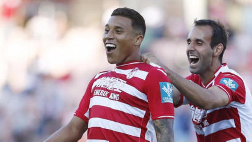 Machís celebra un gol con el Granada CF.