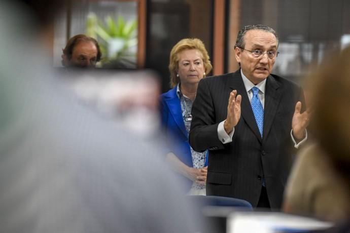 03-10-19 LAS PALMAS DE GRAN CANARIA. REDACCION. LAS PALMAS DE GRAN CANARIA. Visita de Javier Moll a la Redacción del periódico. Fotos: Juan Castro.  | 03/10/2019 | Fotógrafo: Juan Carlos Castro