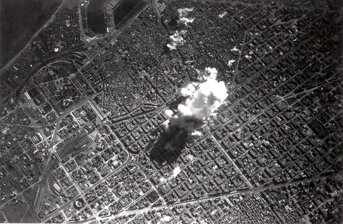 Bombardeig sobre Barcelona, el 17 de març de 1938.