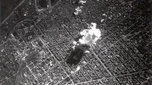 Bombardeig sobre Barcelona, el 17 de març de 1938.