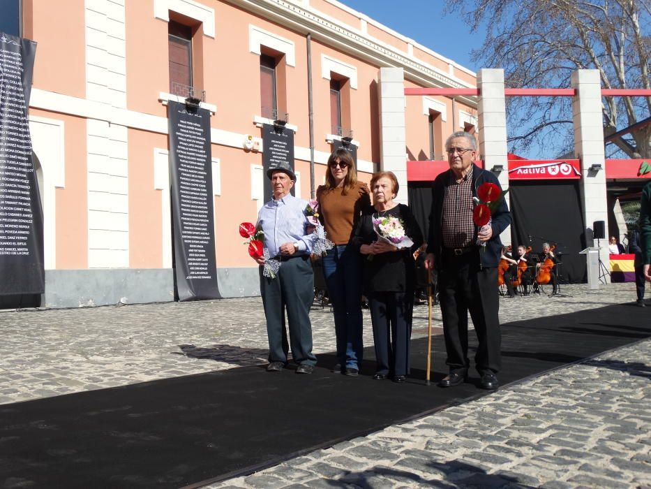 Homenaje a las víctimas del bombardeo franquista en Xàtiva