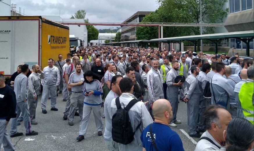 Los trabajadores de PSA Vigo, en huelga por la carga de trabajo