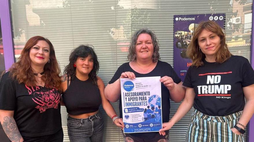 Podemos impulsa un servicio de asesoramiento para ayudar a las personas migrantes en el proceso de regularización