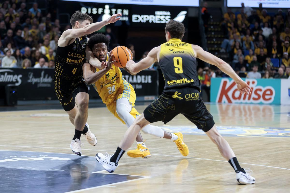 Van Beck y Huertas defienden la penetración de Angola en el Canarias-Granca.