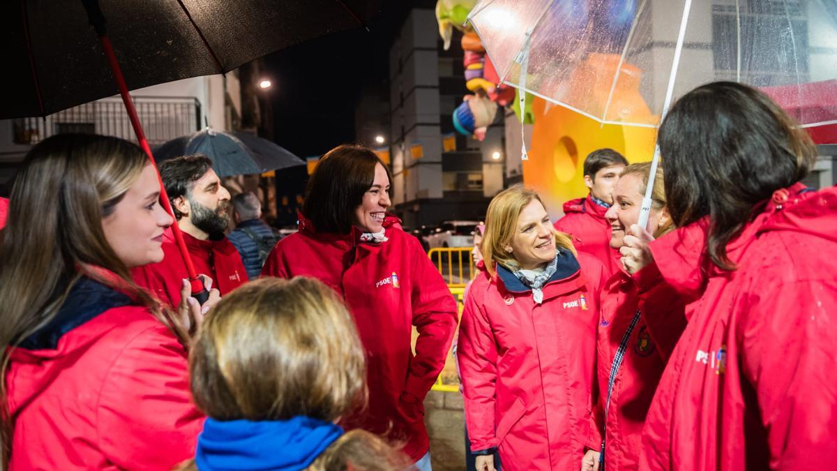 Morant i Bernabé visiten una falla a Forn d’Alcedo