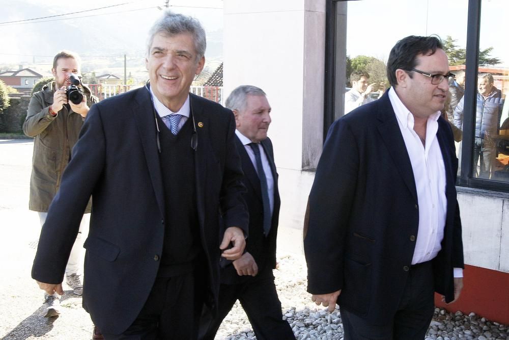 Entrenamiento del Sporting de Gijón con visita de Ángel María Villar