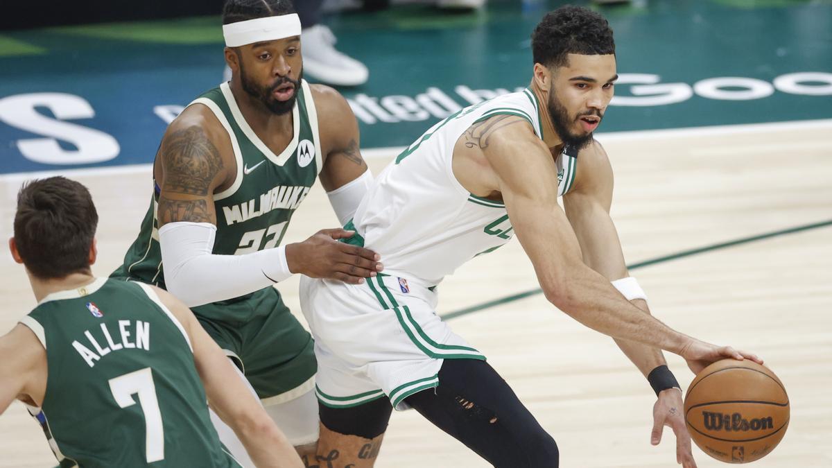 Tatum se lleva el duelo de 'monstruos' ante Antetokounmpo y fuerza el  séptimo partido - El Periódico Mediterráneo