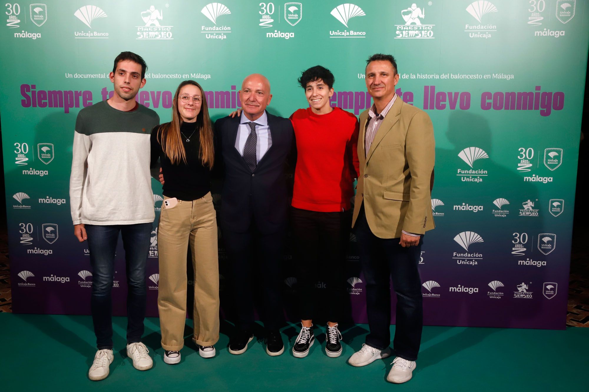 La presentación del documental por los 30 años del Unicaja, en imágenes