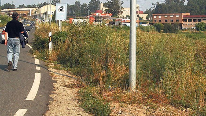 Terrenos de Ande (Rubiáns) en los que se iba a construir el centro comercial.  // I.Abella