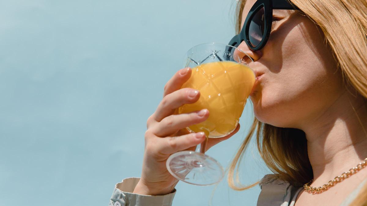 Picant i begudes calentes per a 'refrescar-se'? Així és el menú per a la tercera onada de calor extrema
