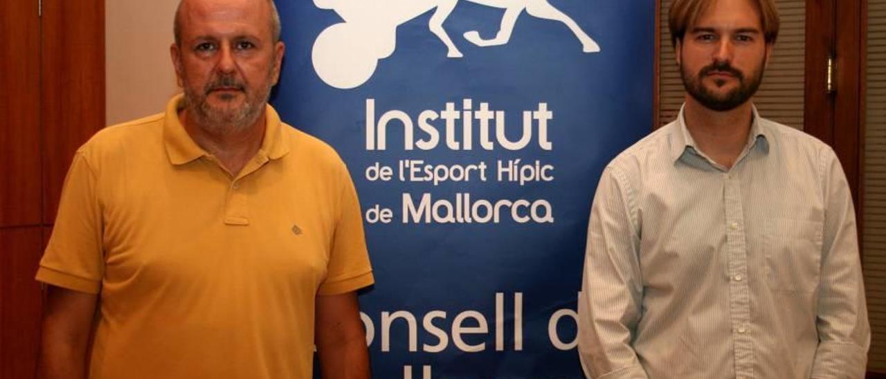 Miquel Ensenyat, presidente del Consell de Mallorca, y Jaume Ramis, presidente del Institut Hípic.