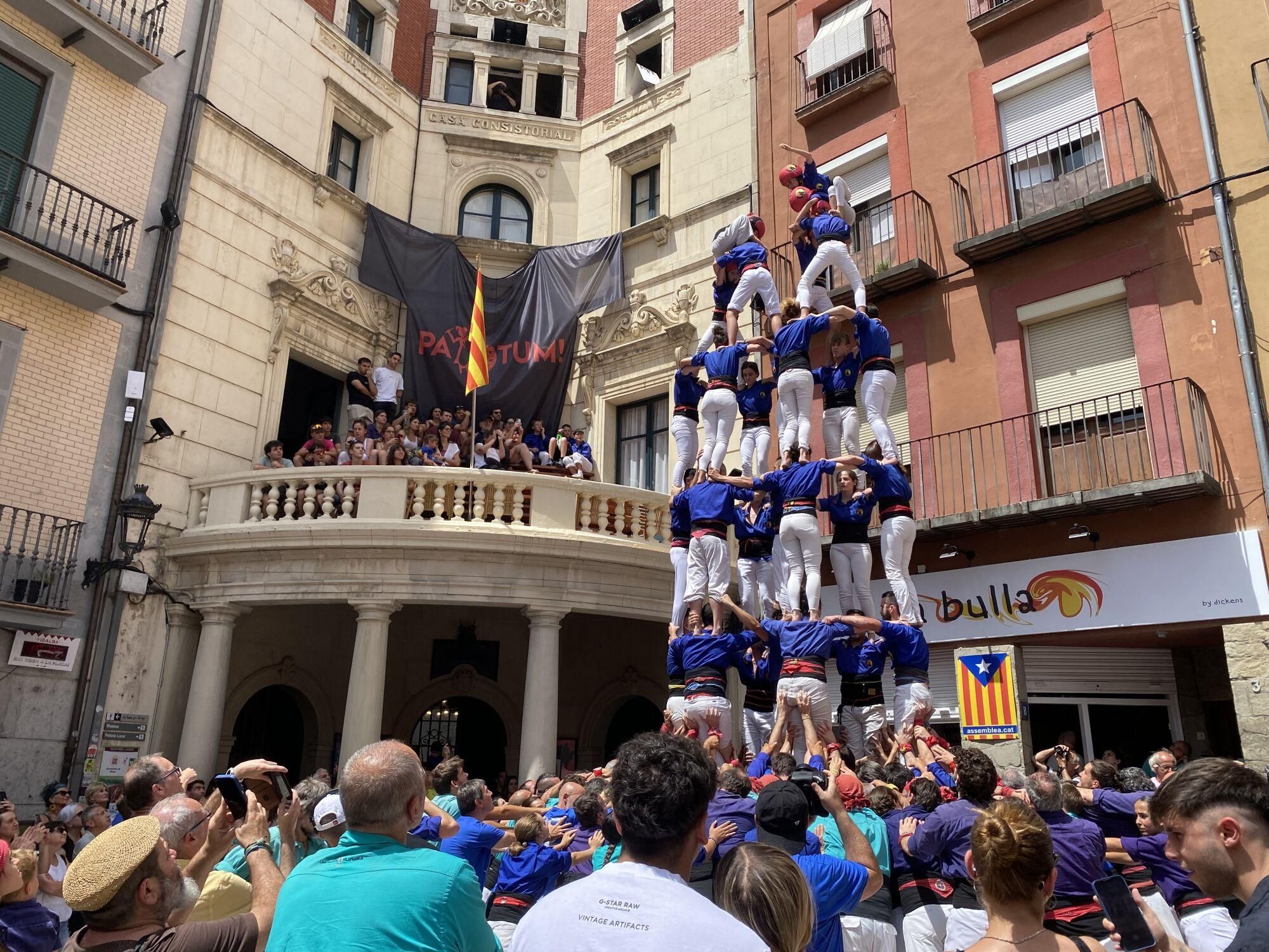 Diada dels Quatre fuets de Berga - Castellers