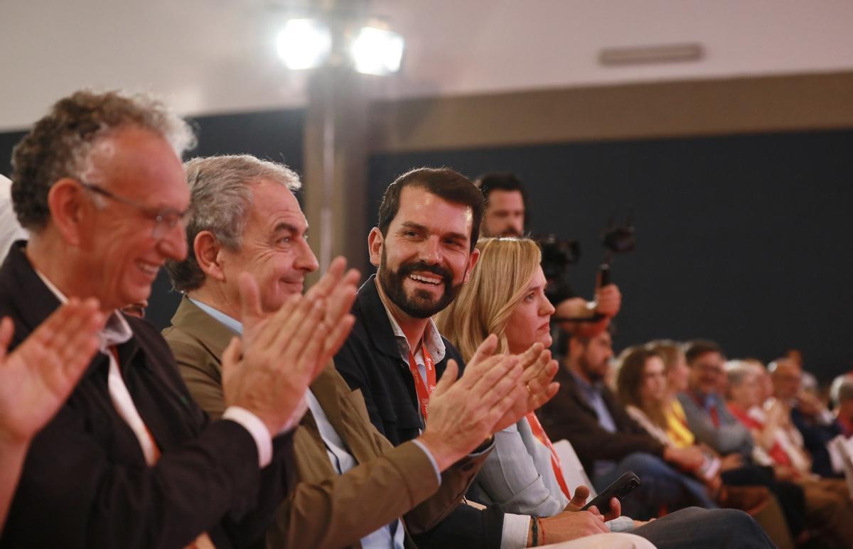 Andrés Tovar y González Andrade acompañan a Cotrina en la nueva dirección del PSOE extremeño