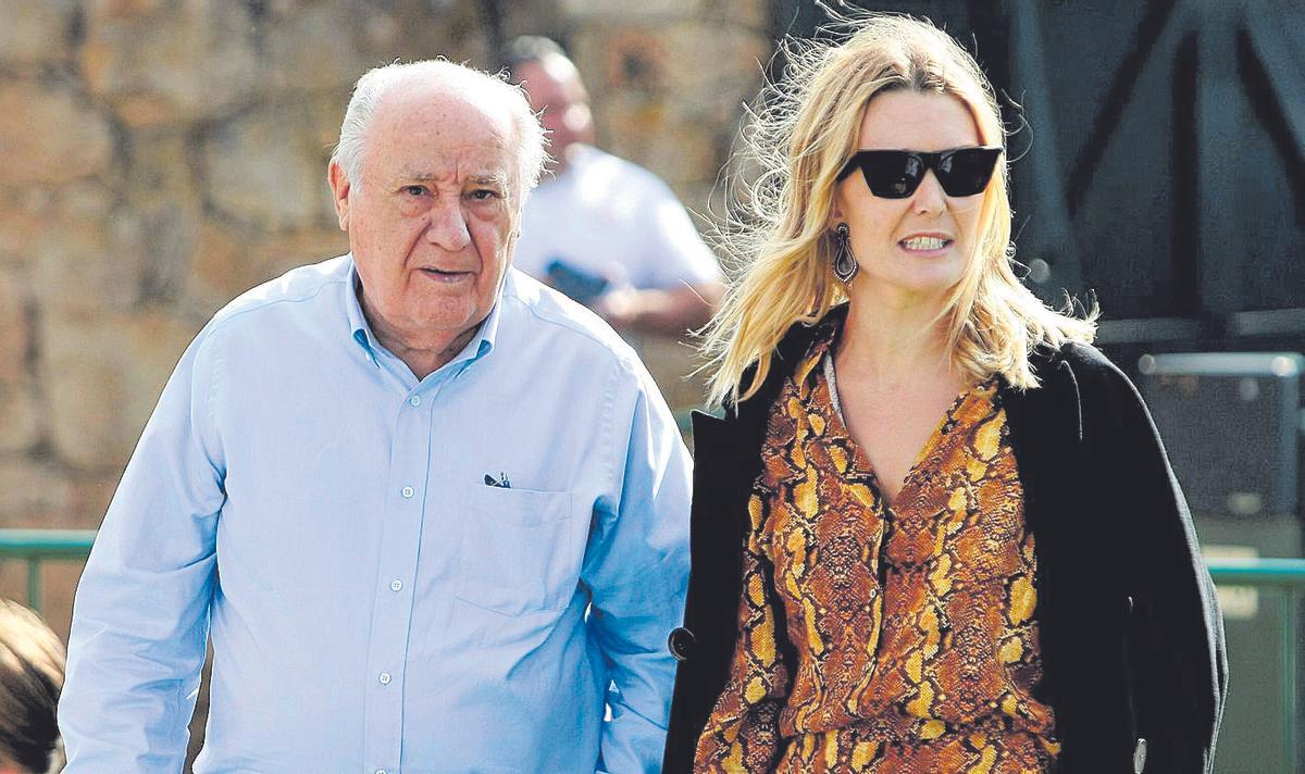 Marta, junto a su padre, Amancio Ortega.