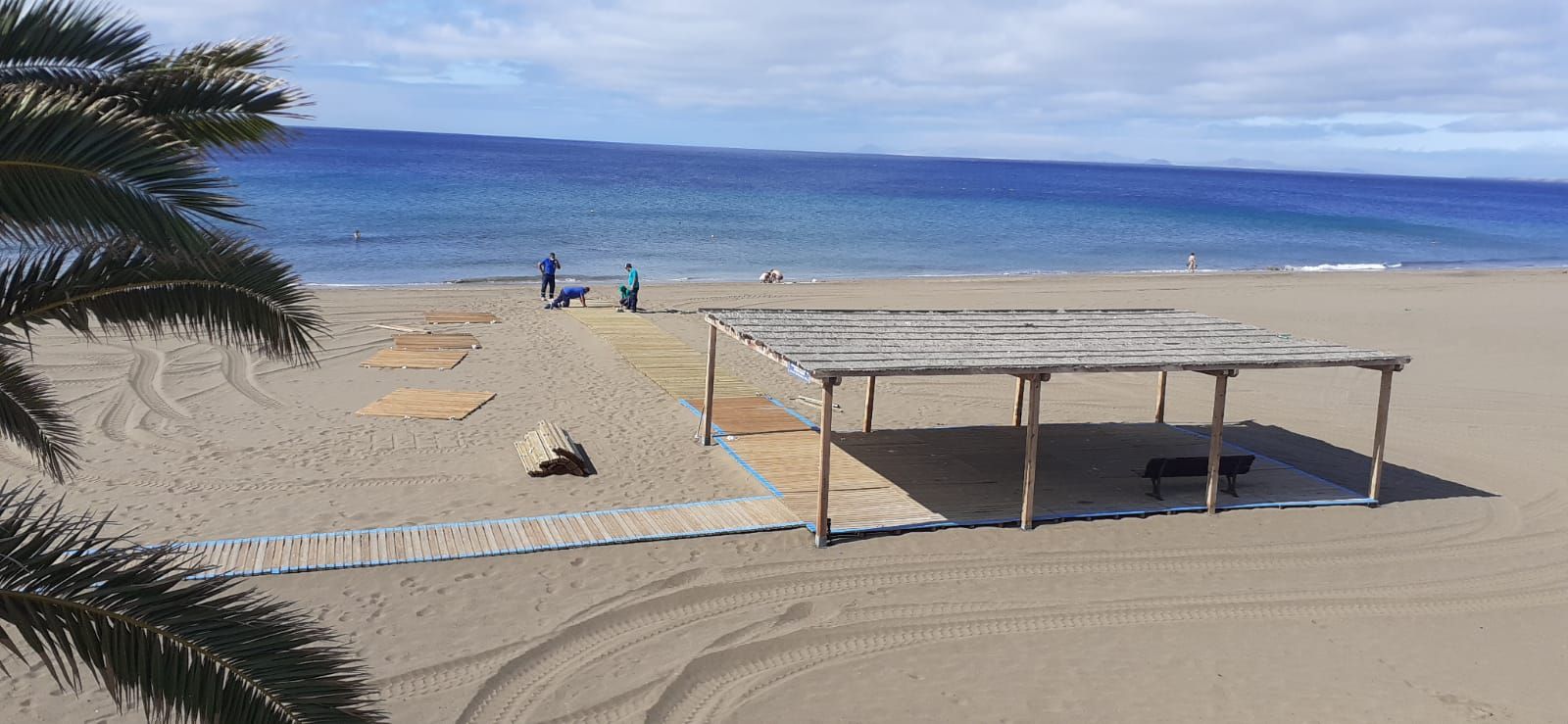 Sorpresa en Tías: Pocillos, Matagorda y Playa Chica pierden las banderas  azules de sus playas en pleno verano - La Provincia - Diario de Las Palmas