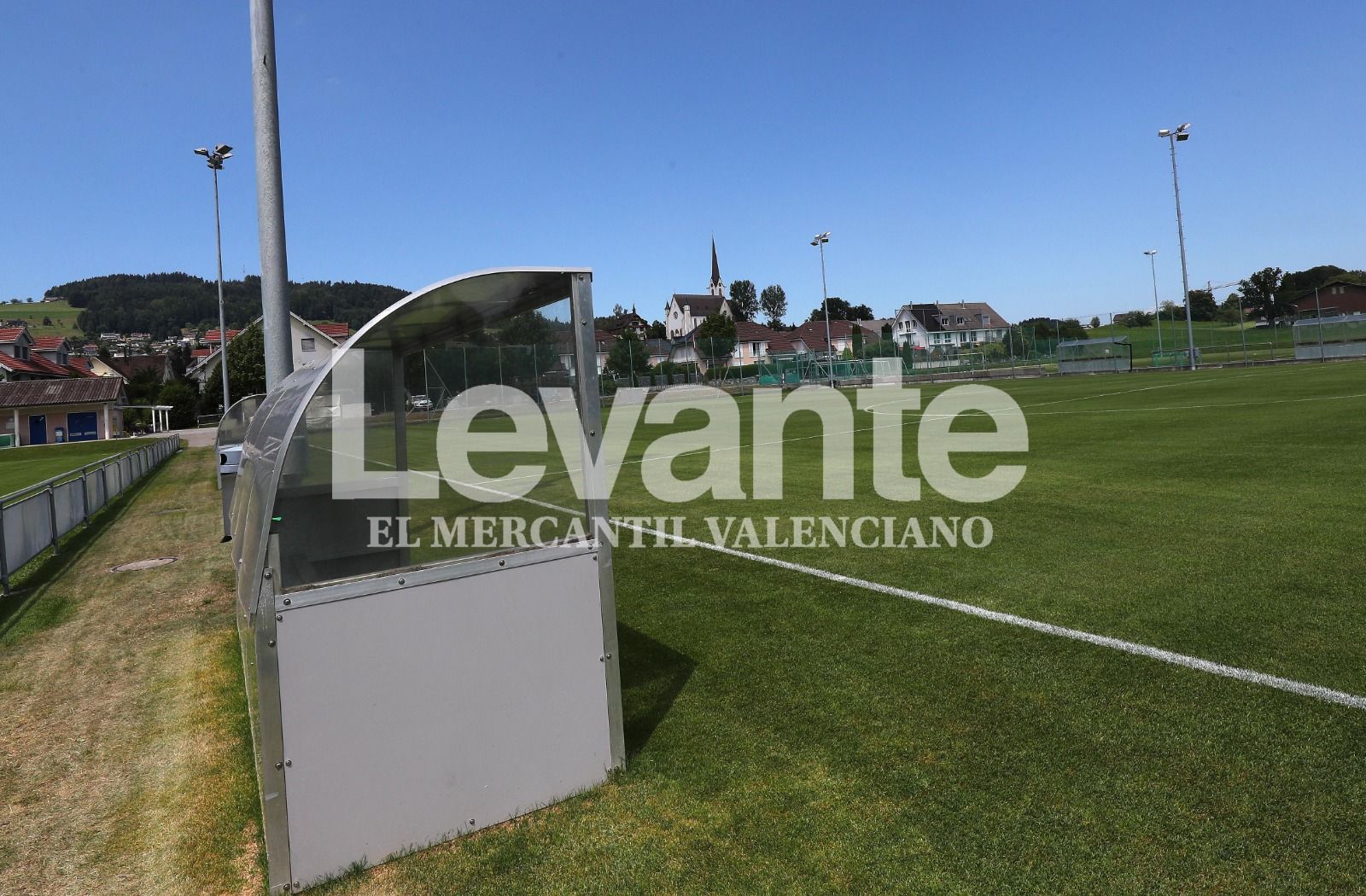 Así es el hotel y las instalaciones del Valencia CF en Suiza