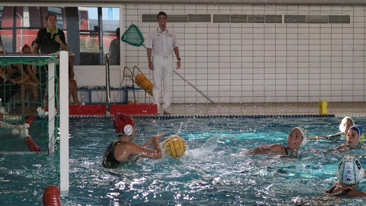 El Waterpolo Málaga se impuso en casa al Pontevedra (14-10).