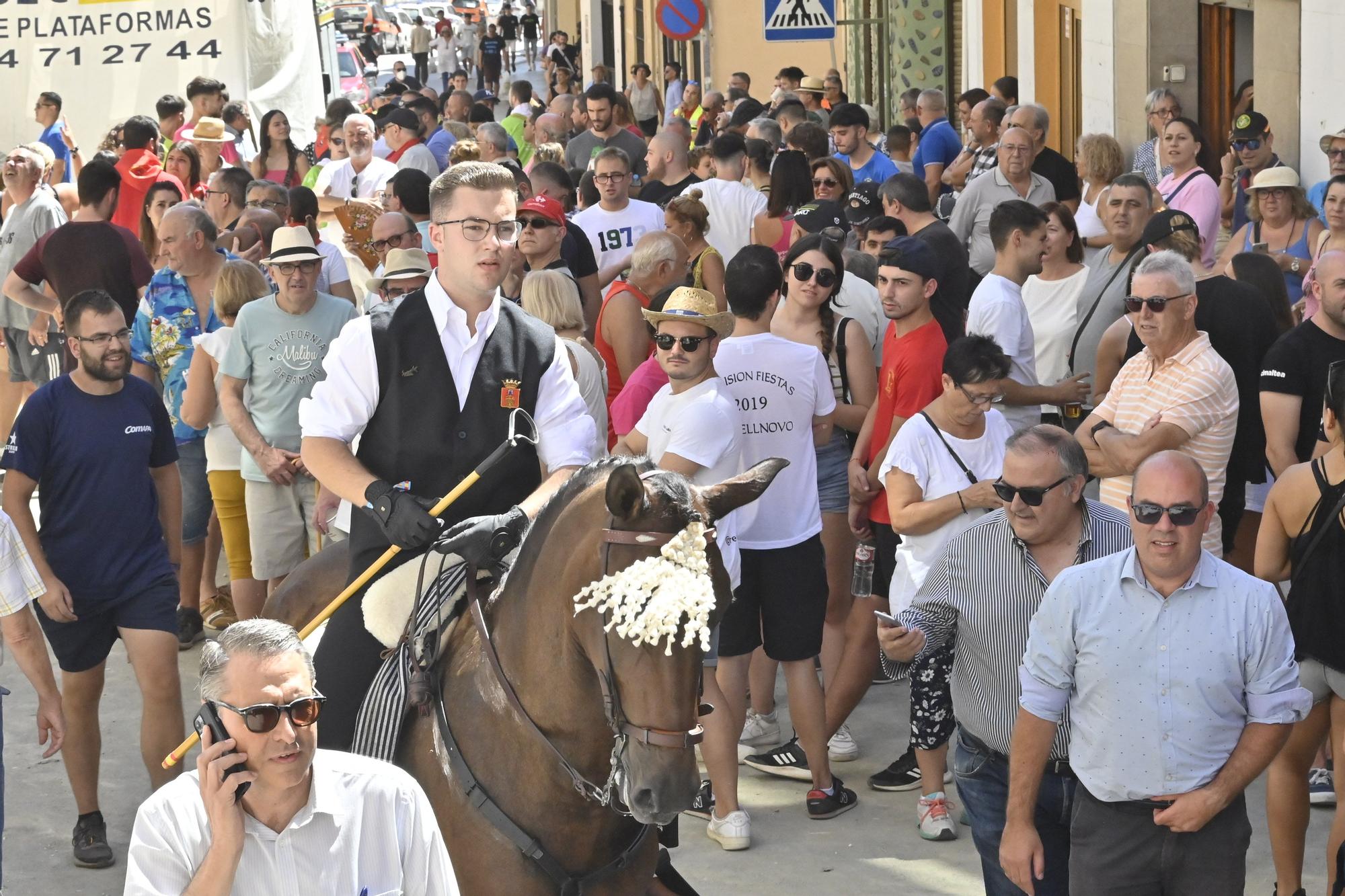 Fotos de ambiente y de la segunda Entrada de Toros y Caballos de Segorbe