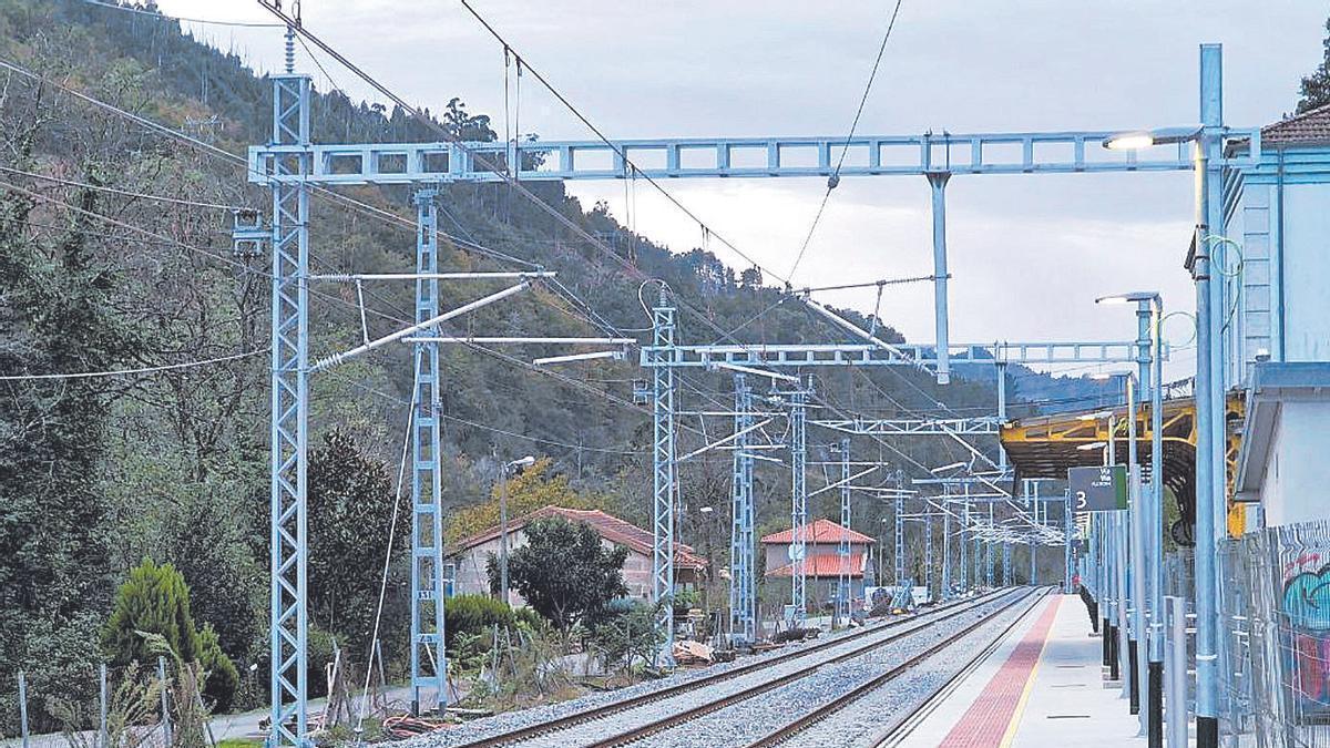 Vías entre Monforte y Ourense, tras su renovación, dentro del Corredor Atlántico.