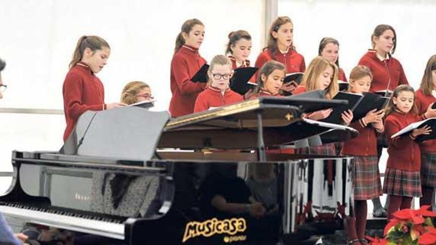 El centro comercial vive la Navidad con conciertos de corales escolares