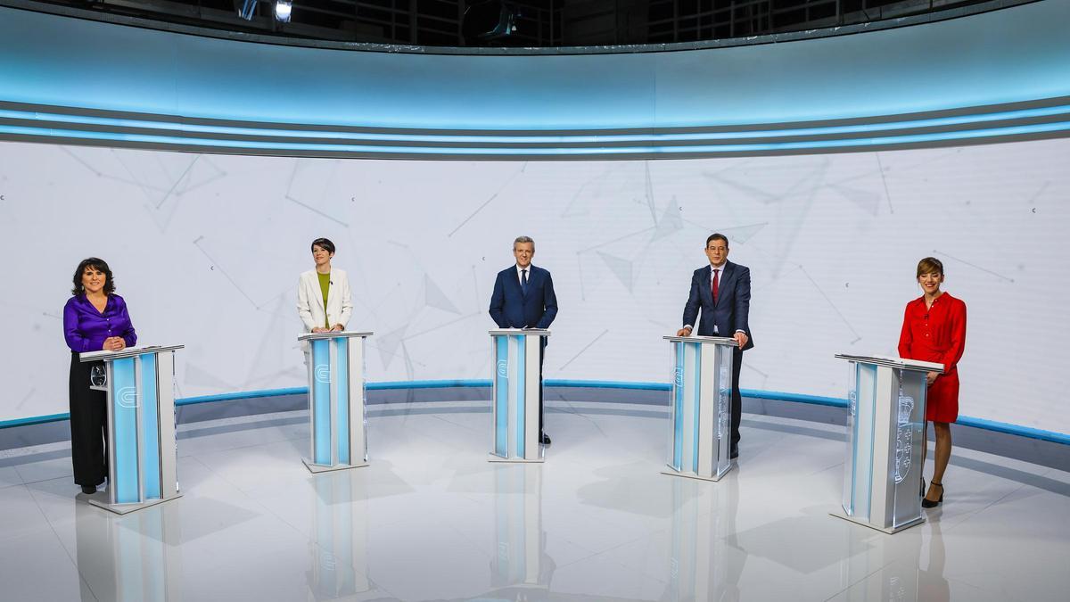 Las candidatas y candidatos a la Xunta de Galicia, ayer, en el debate en la CRTVG.