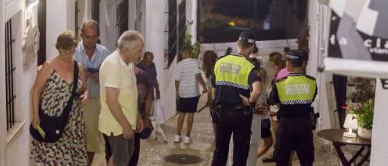 Los hosteleros piden la dimisión del edil tras la polémica supresión de las terrazas en Altea