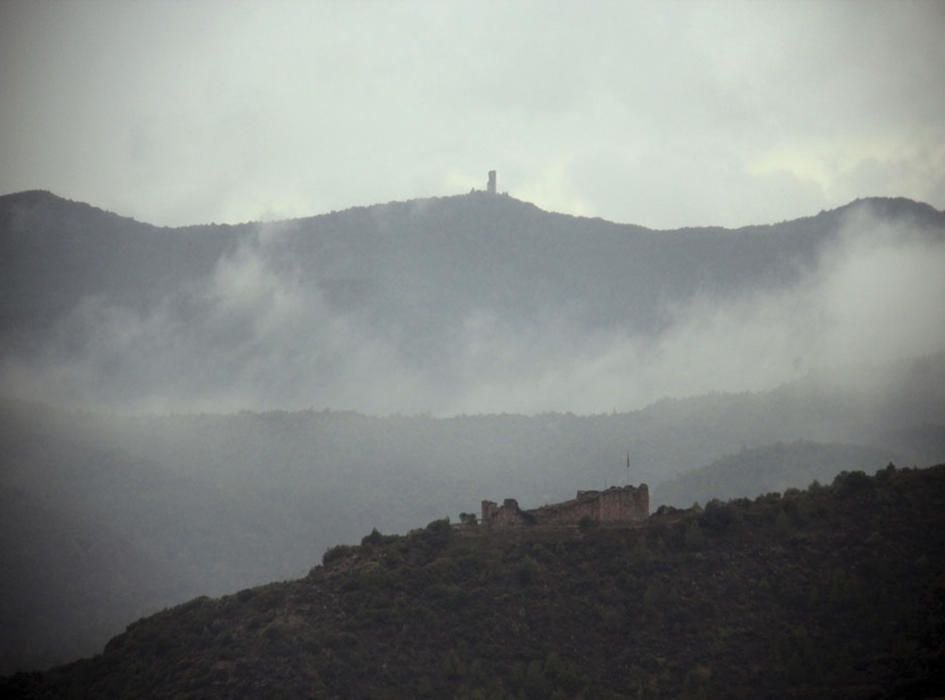 Torre de Castellnou de Bages i castell del Maurici a Balsareny.