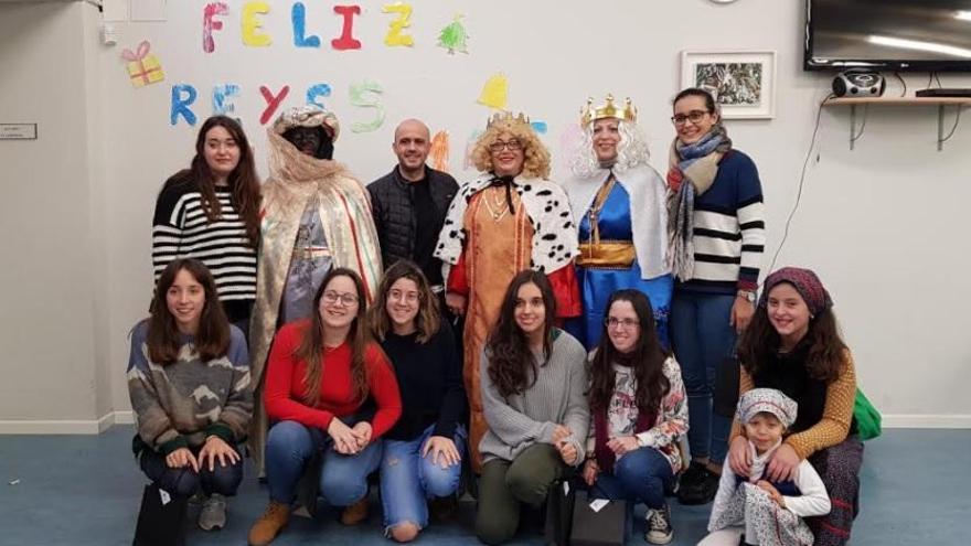 Los Reyes Magos también visitan a los chicos de Autismo Córdoba