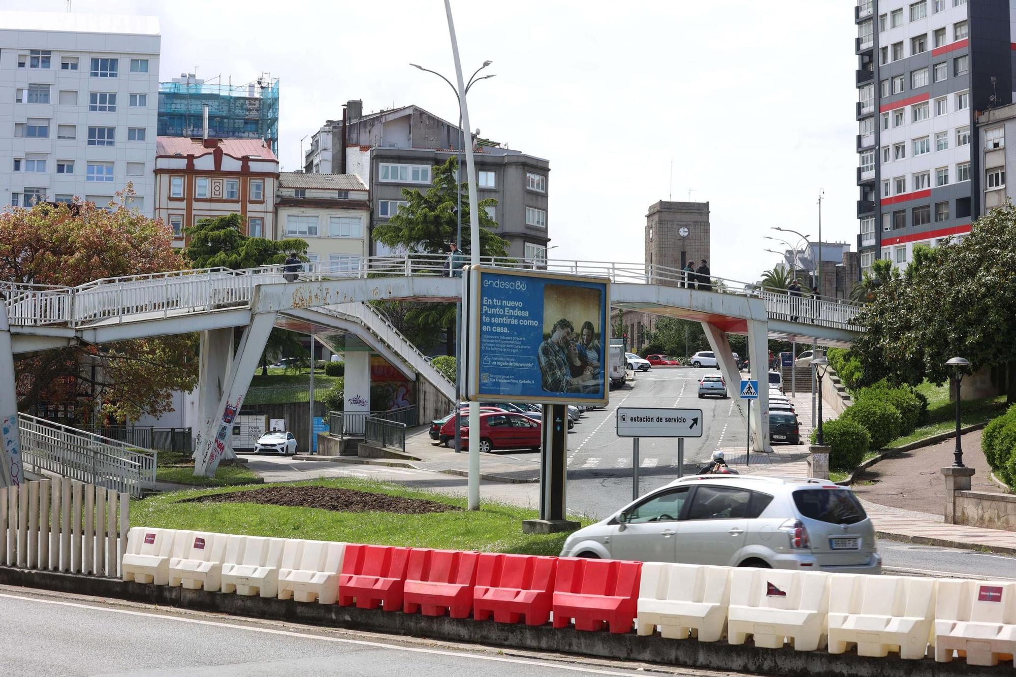 El Concello de A Coruña detecta "daños estructurales" en la pasarela entre las estaciones