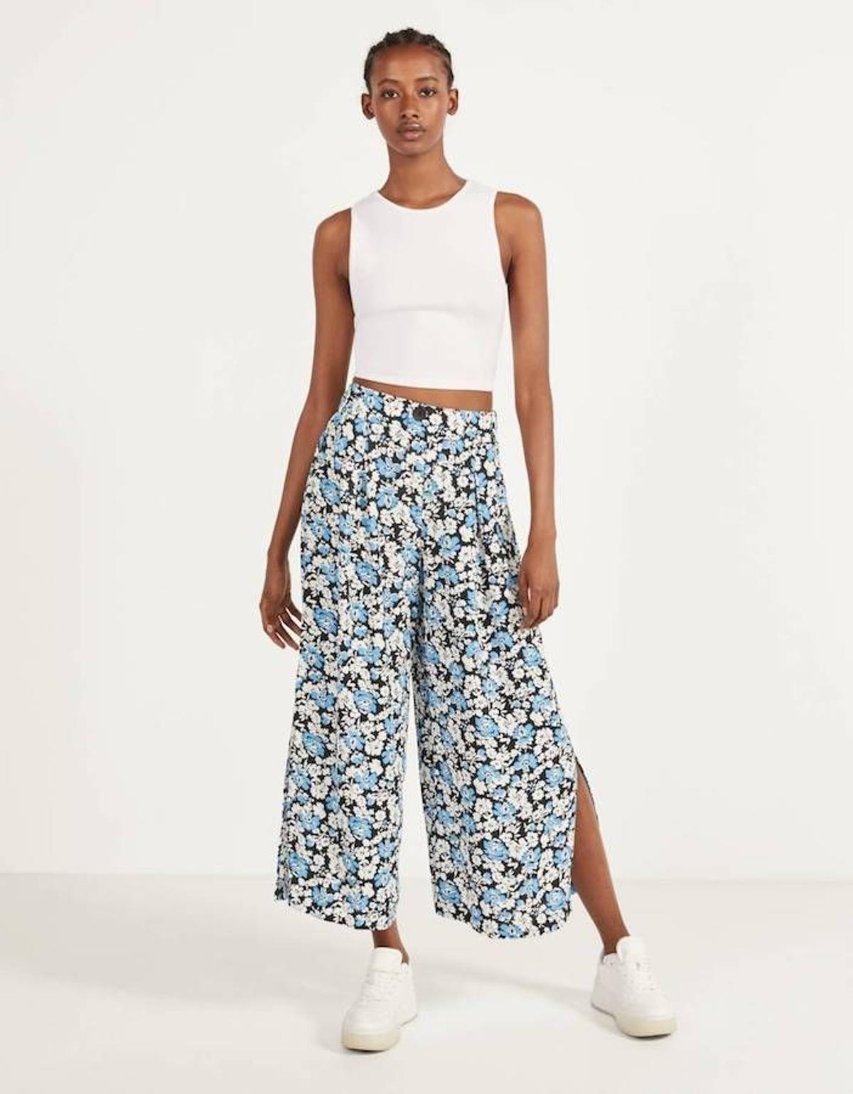 El pantalón cropped floral