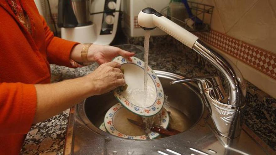 Córdoba reduce en un 16% el consumo de agua desde 1991