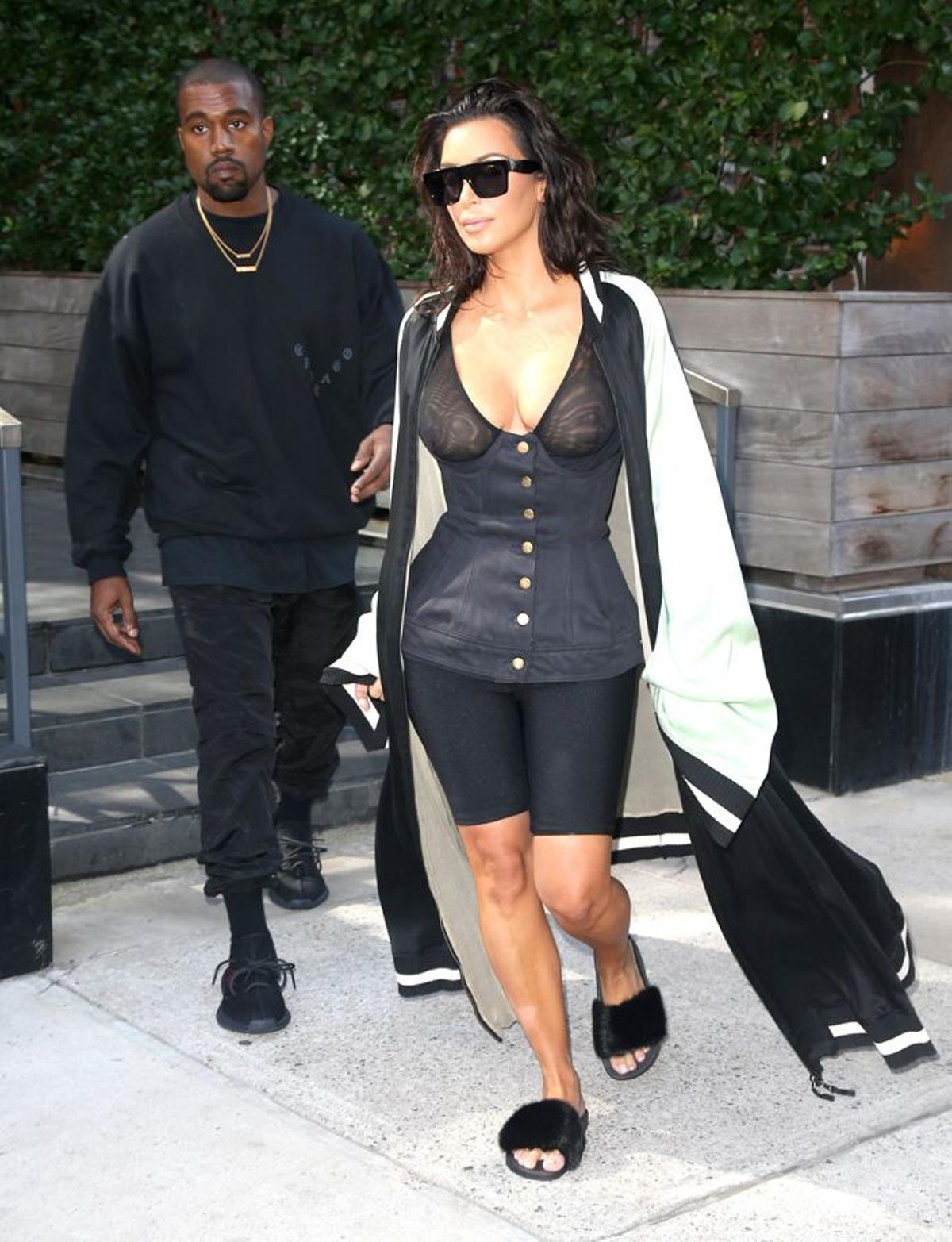 La mezcla más explosiva de Kim Kardashian: oda al negro